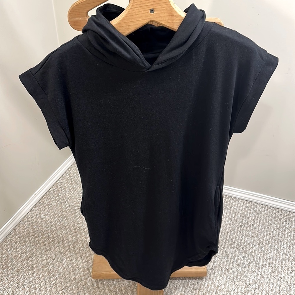 Vanni size small midi dress with pockets and hood